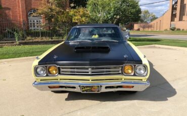 Plymouth-Road-Runner-1969-Coupe-5