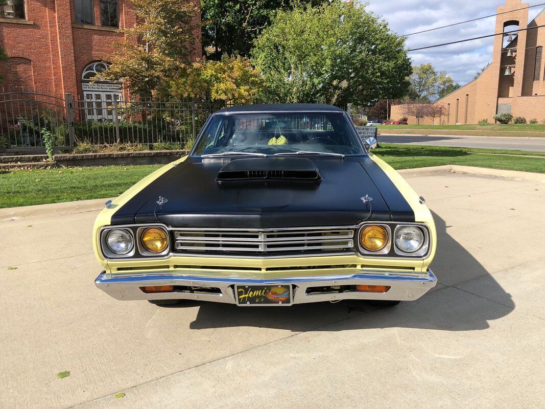Plymouth-Road-Runner-1969-Coupe-5