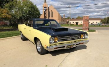 Plymouth-Road-Runner-1969-Coupe-6