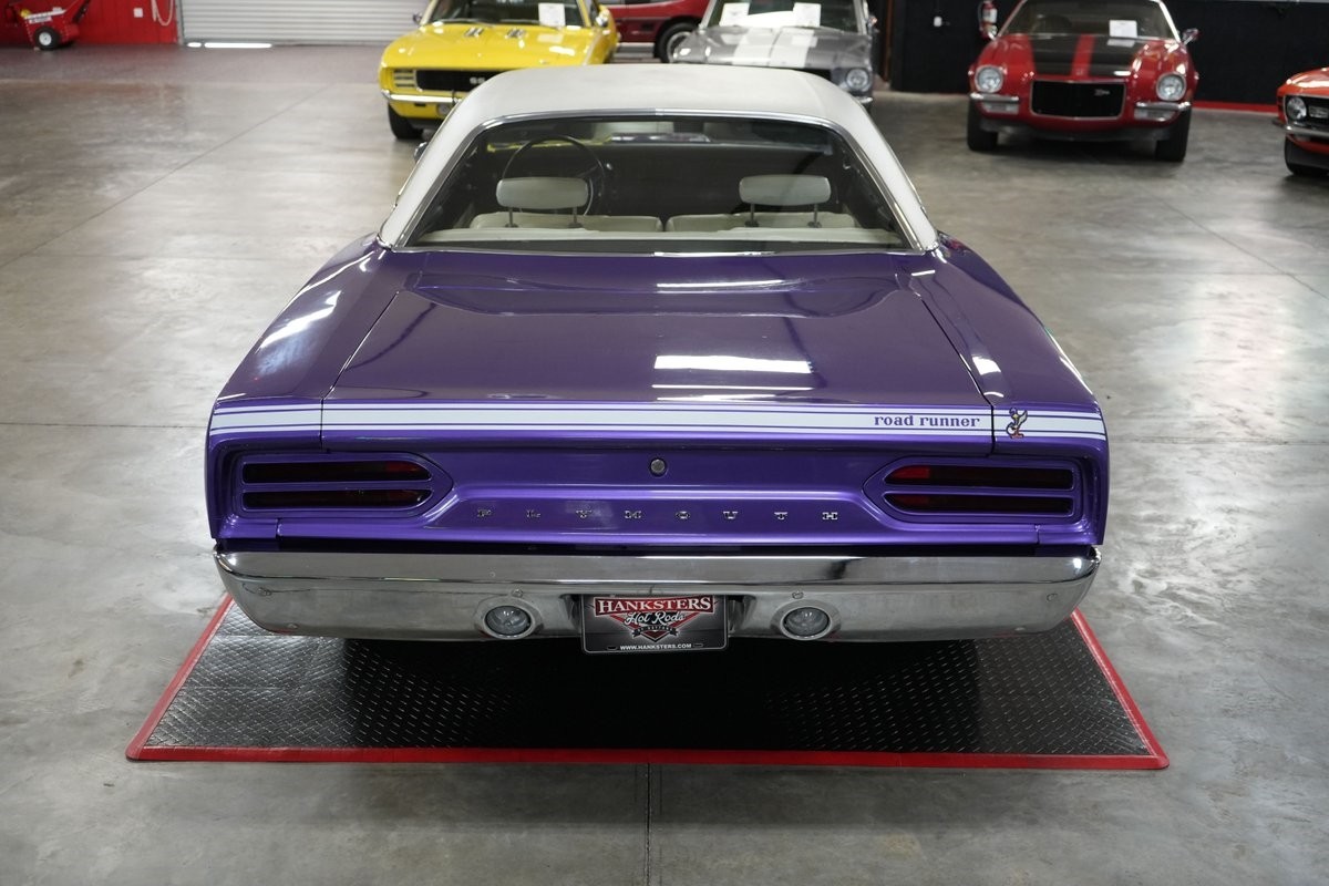 Plymouth-Road-Runner-1970-Coupe-13