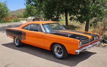 Plymouth-Road-runner-1969-Vitamin-C-Orange-Black