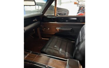 Plymouth-Road-runner-1969-Vitamin-C-Orange-Black-7