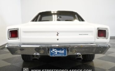 Plymouth-Road-runner-1969-White-Black-38