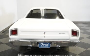 Plymouth-Road-runner-1969-White-Black-39