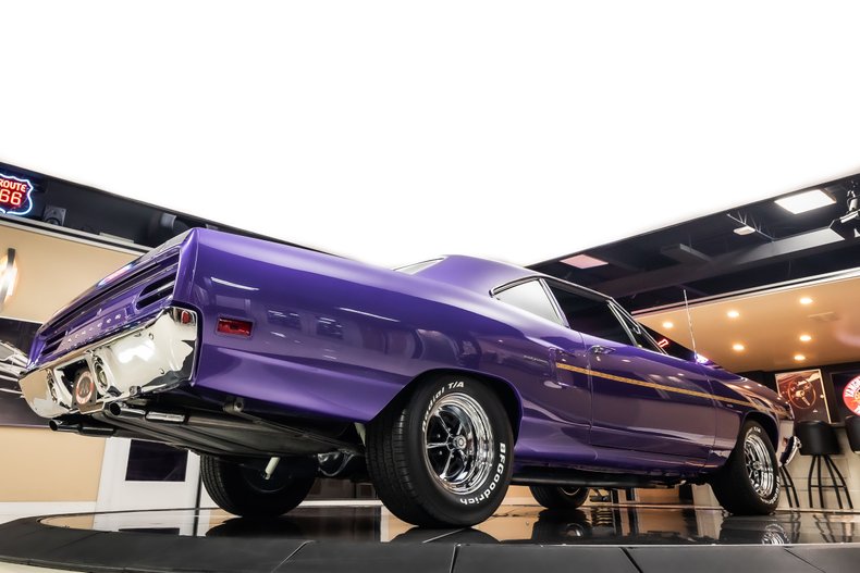 Plymouth-Road-runner-1970-Plum-Crazy-13