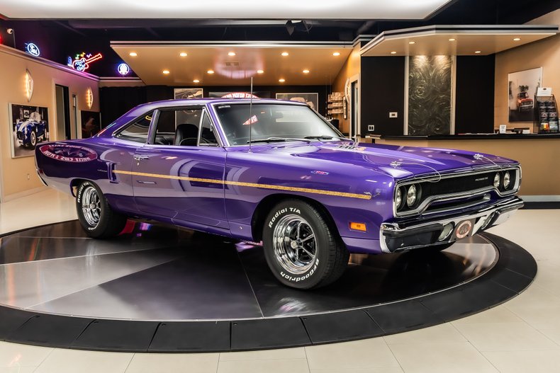 Plymouth-Road-runner-1970-Plum-Crazy-18