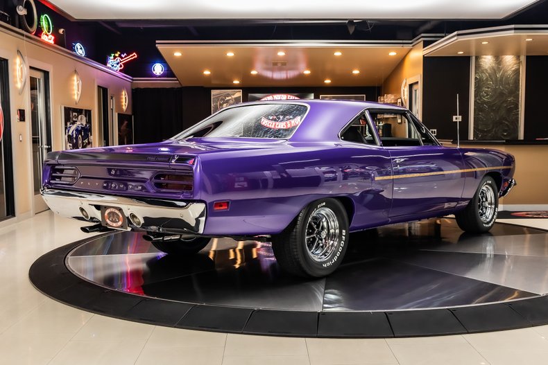 Plymouth-Road-runner-1970-Plum-Crazy-19
