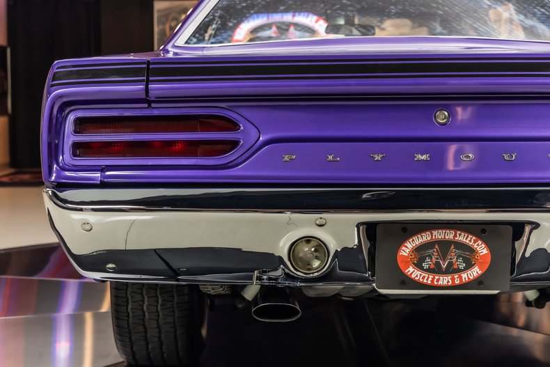 Plymouth-Road-runner-1970-Plum-Crazy-23