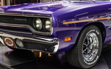 Plymouth-Road-runner-1970-Plum-Crazy-37