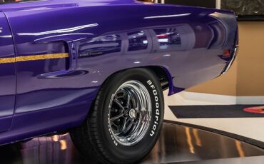 Plymouth-Road-runner-1970-Plum-Crazy-39
