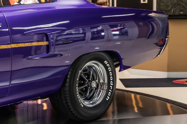 Plymouth-Road-runner-1970-Plum-Crazy-39