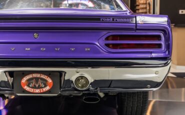 Plymouth-Road-runner-1970-Plum-Crazy-45