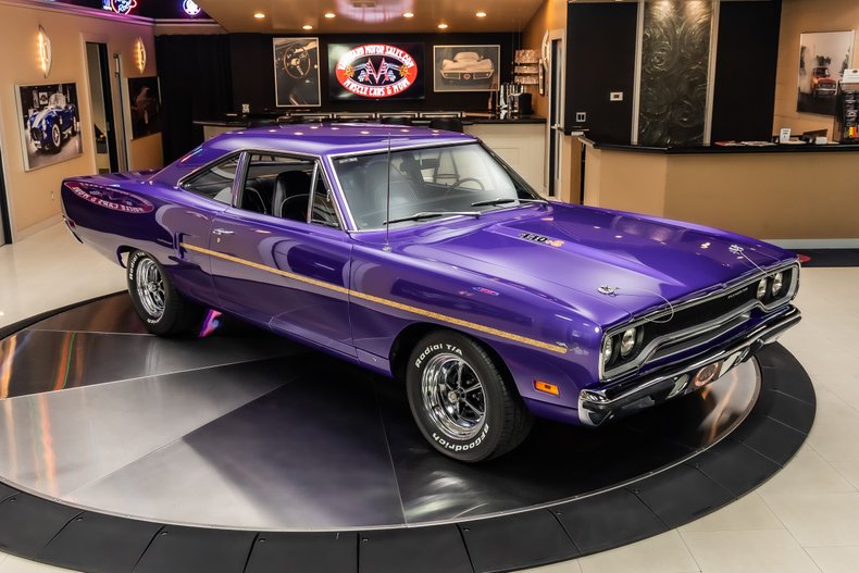 Plymouth-Road-runner-1970-Plum-Crazy-49