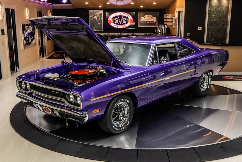 Plymouth-Road-runner-1970-Plum-Crazy-5