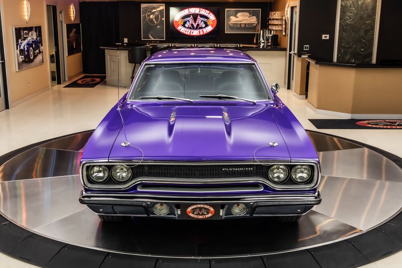Plymouth-Road-runner-1970-Plum-Crazy-6