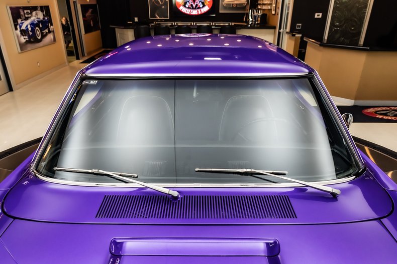 Plymouth-Road-runner-1970-Plum-Crazy-9