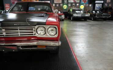 Plymouth-Roadrunner-1969-Red-Black-10