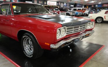 Plymouth-Roadrunner-1969-Red-Black-12