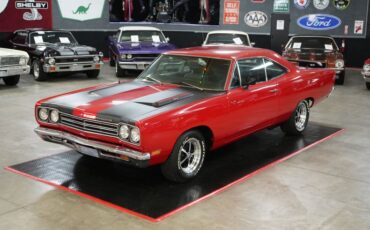 Plymouth-Roadrunner-1969-Red-Black-12