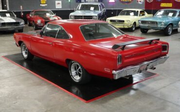 Plymouth-Roadrunner-1969-Red-Black-14