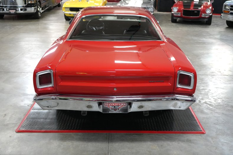 Plymouth-Roadrunner-1969-Red-Black-22