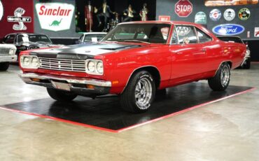 Plymouth-Roadrunner-1969-Red-Black-23