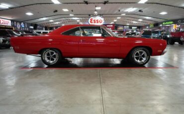Plymouth-Roadrunner-1969-Red-Black-24