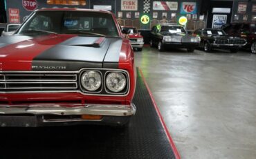 Plymouth-Roadrunner-1969-Red-Black-28