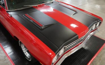 Plymouth-Roadrunner-1969-Red-Black-31