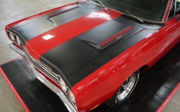 Plymouth-Roadrunner-1969-Red-Black-32