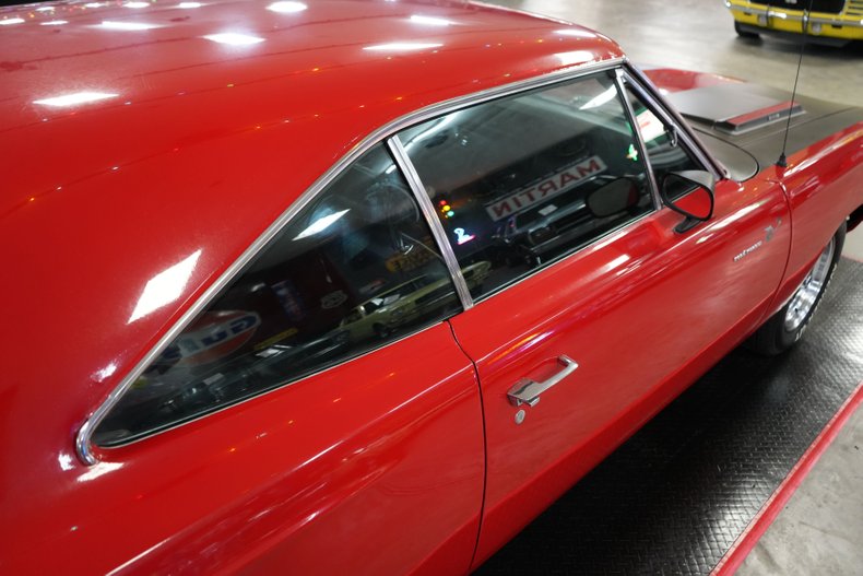Plymouth-Roadrunner-1969-Red-Black-36