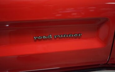 Plymouth-Roadrunner-1969-Red-Black-42