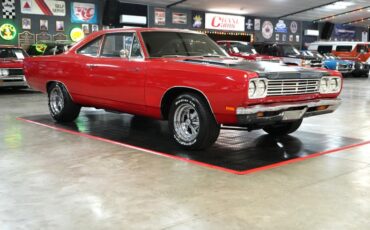Plymouth-Roadrunner-1969-Red-Black-7