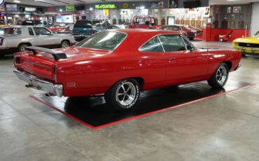 Plymouth-Roadrunner-1969-Red-Black-8