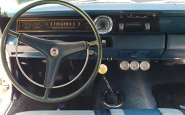Plymouth-Roadrunner-1969-White-Blue-1