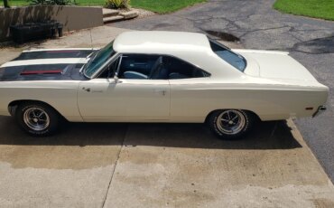 Plymouth-Roadrunner-1969-White-Blue-16