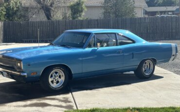 Plymouth-Roadrunner-1970-Blue-Blue