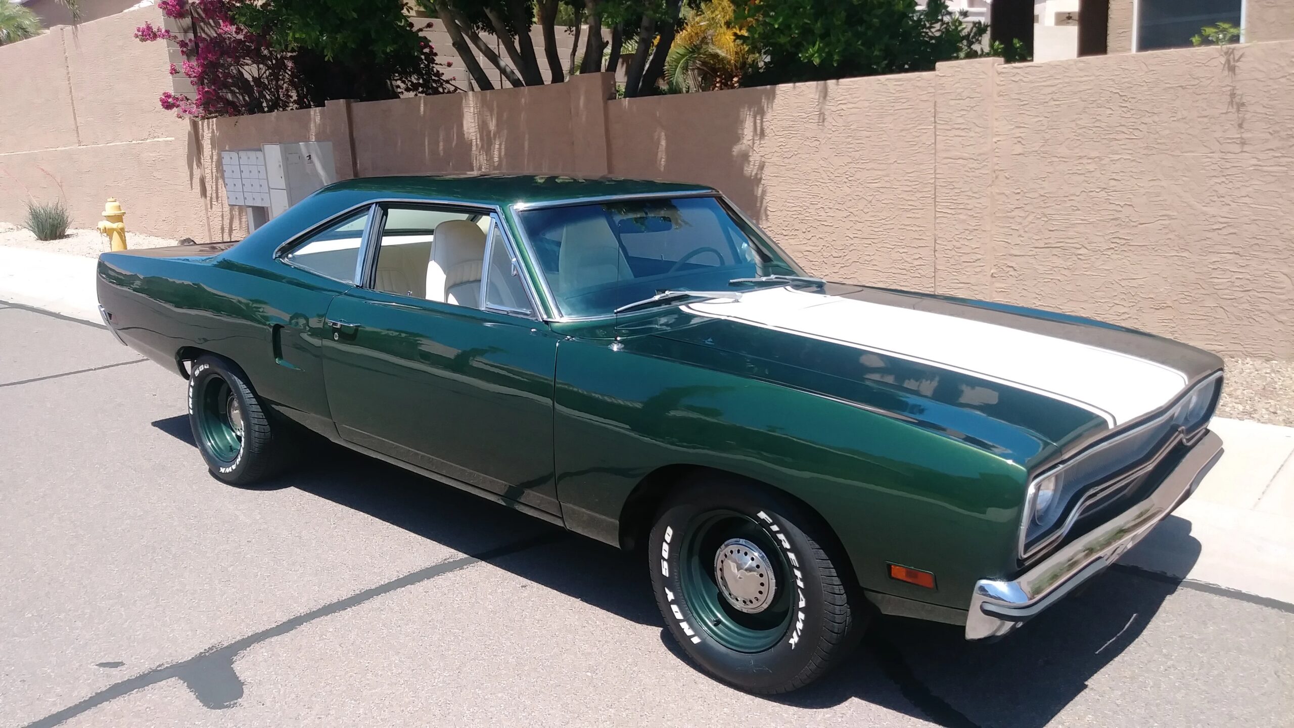 Plymouth-Roadrunner-1970-Green-White-11