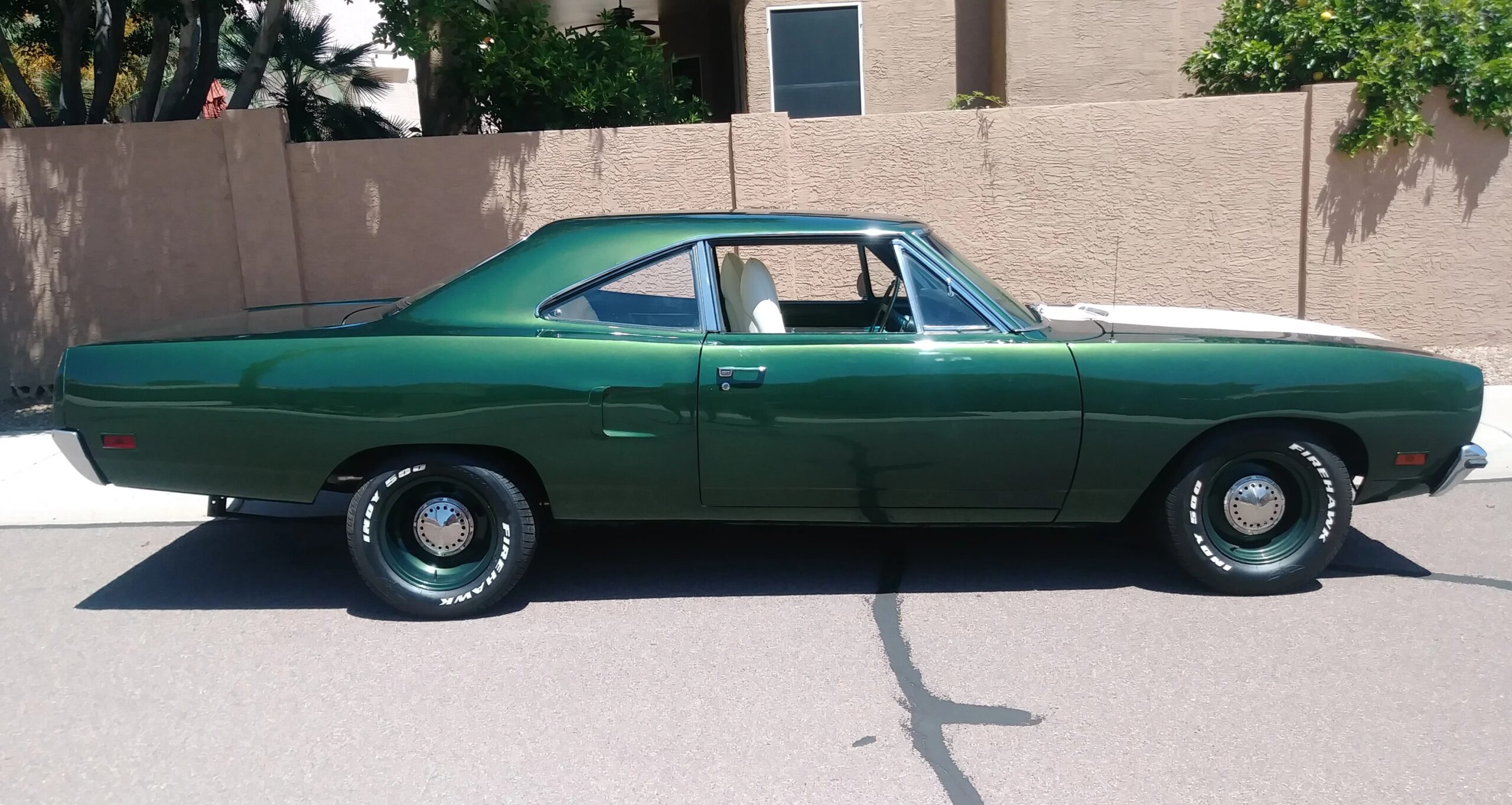 Plymouth-Roadrunner-1970-Green-White-41