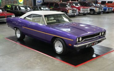 Plymouth-Roadrunner-1970-In-Violet-White-18