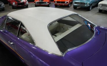 Plymouth-Roadrunner-1970-In-Violet-White-41