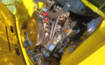 Plymouth-Roadrunner-1970-Yellow-Black-21