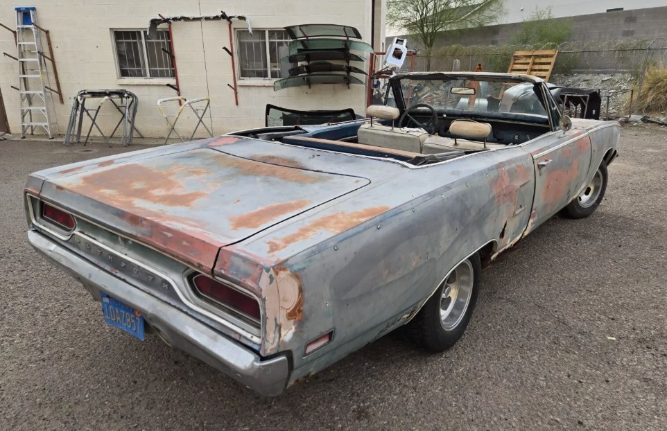 Plymouth-Satellite-1970-Convertible-1