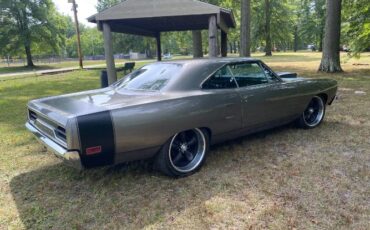 Plymouth-Satellite-1970-Gray