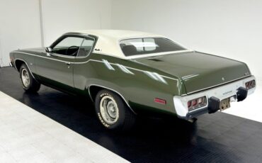 Plymouth-Satellite-1973-Forest-Green-Metalli-Green-1