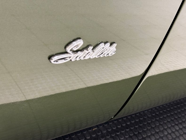 Plymouth-Satellite-1973-Forest-Green-Metalli-Green-10