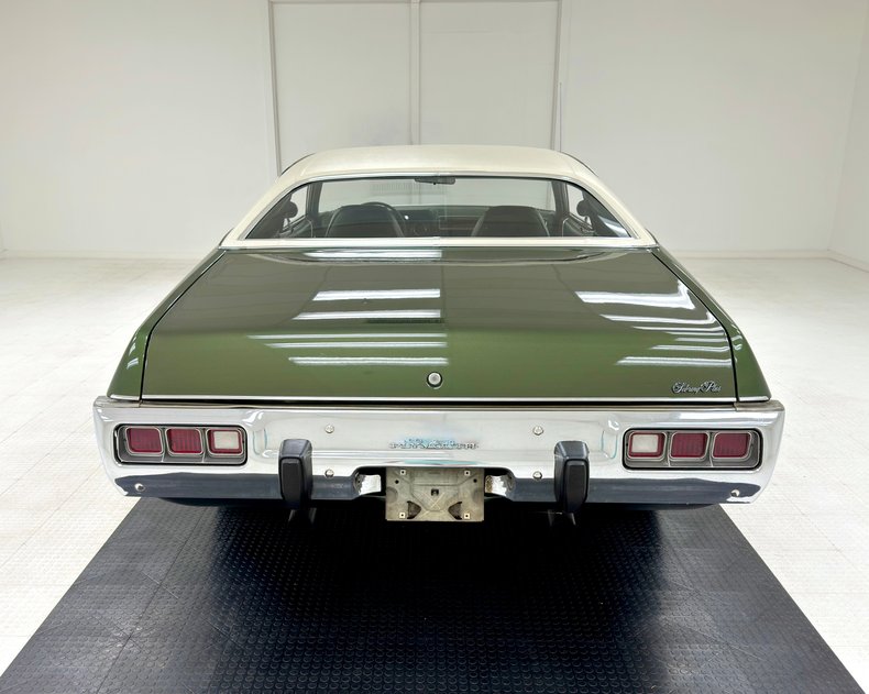 Plymouth-Satellite-1973-Forest-Green-Metalli-Green-2