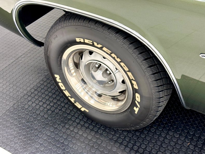 Plymouth-Satellite-1973-Forest-Green-Metalli-Green-9