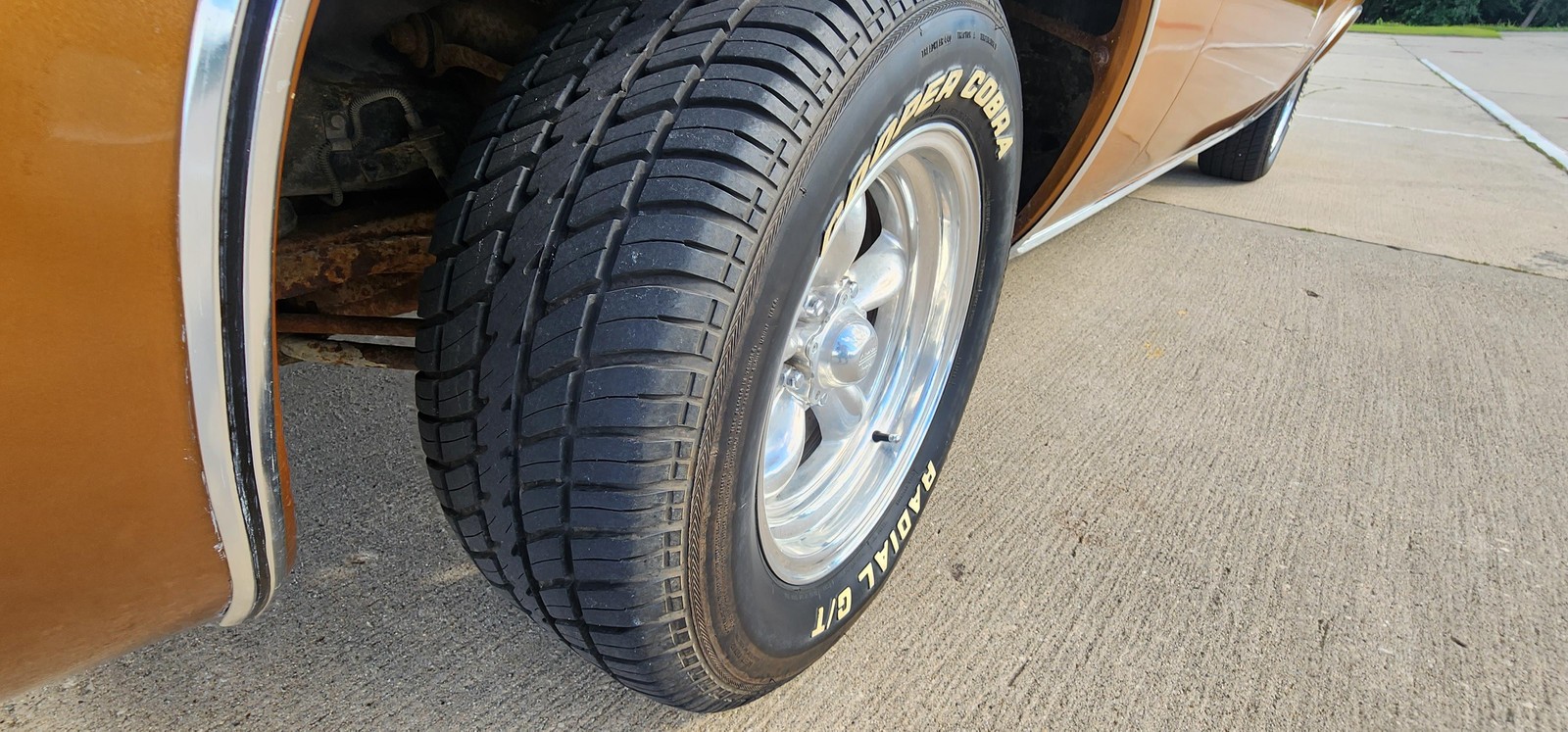 Plymouth-Satellite-1974-2-dr-28