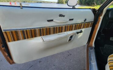 Plymouth-Satellite-1974-2-dr-39